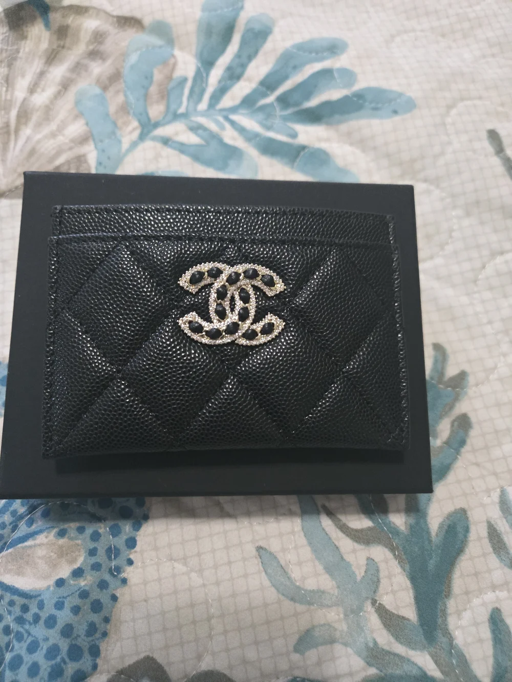 CHANEL Black Quilted Card Case with Rhinestone CC